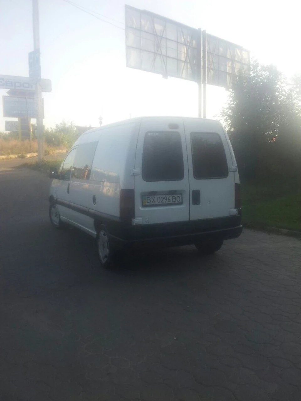 Помив ластівку