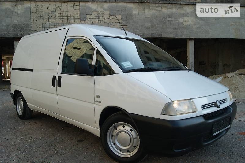 Знайшов фото старого буса Fiat scudo 1
