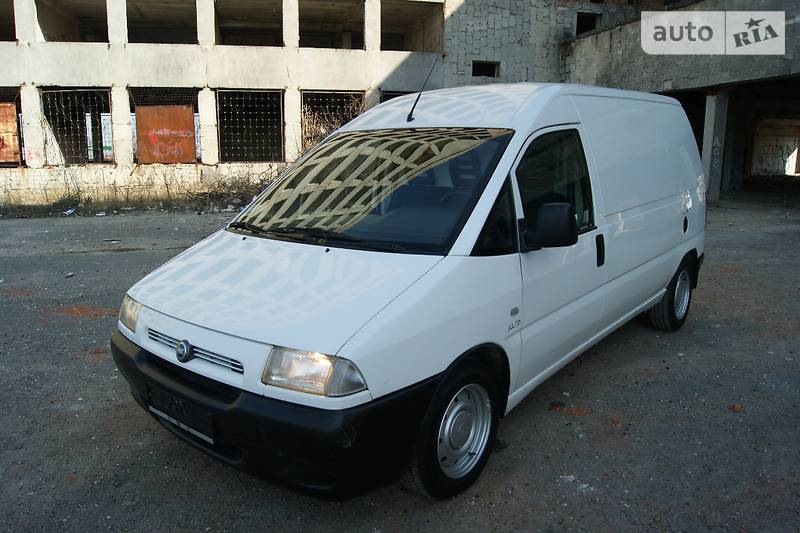 Знайшов фото старого буса Fiat scudo 2