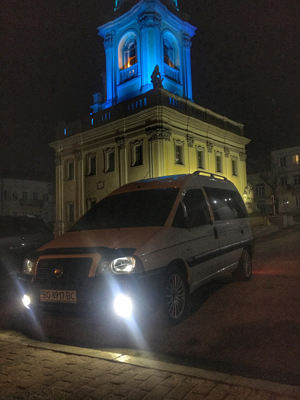 Титані R17 2