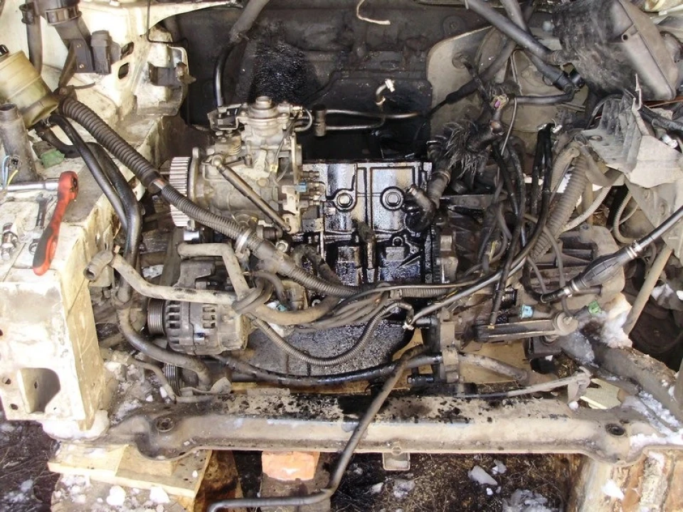 Зняття головки блоку циліндрів Fiat Scudo 1996 220L