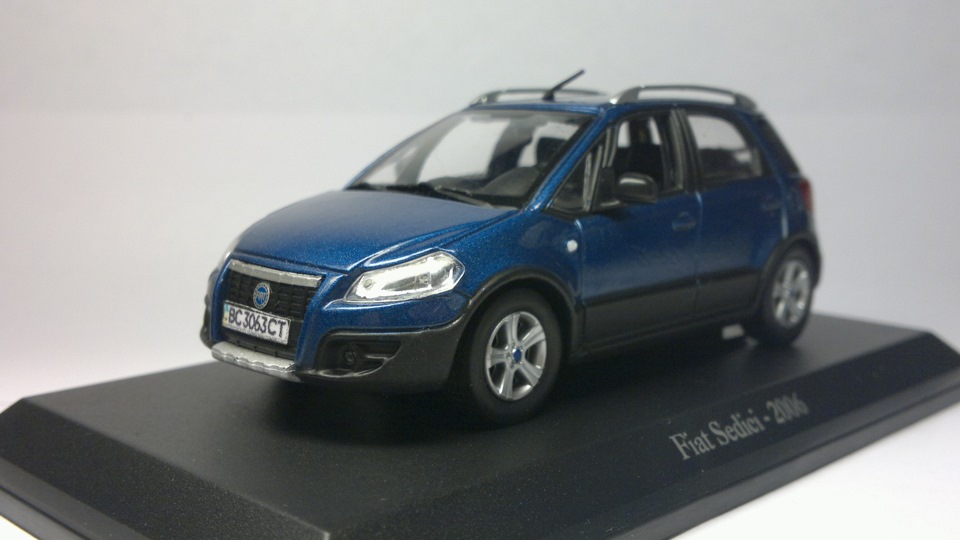 Масштабна копія автомобіля 1