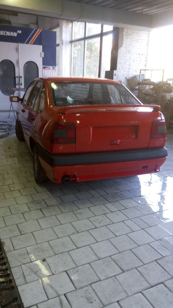 Пофарбували 4