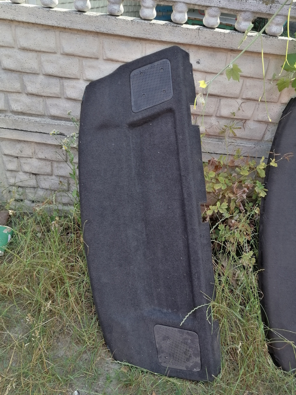 Задня полиця зі шторками 2