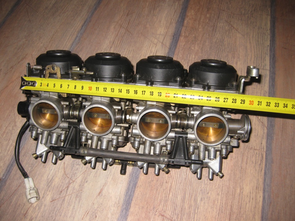 карбіратори з Yamaha YZF-R6 2