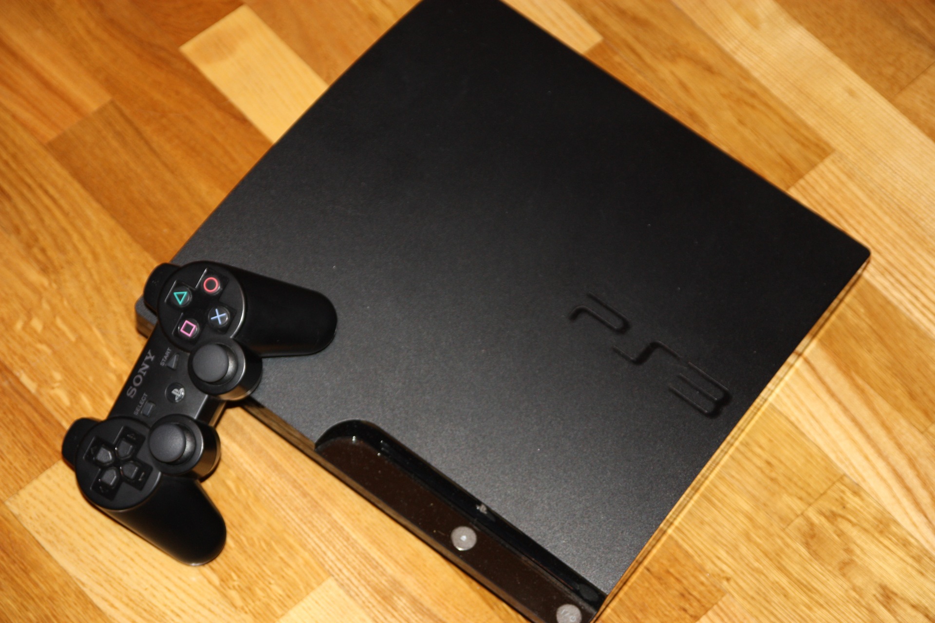 Sony playstation 3 в машину 1