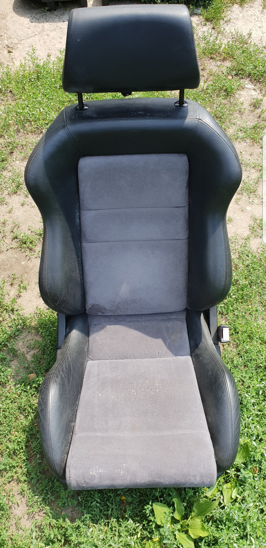 Шкіряний салон Recaro від Lancia Delta HPE Coupe 3