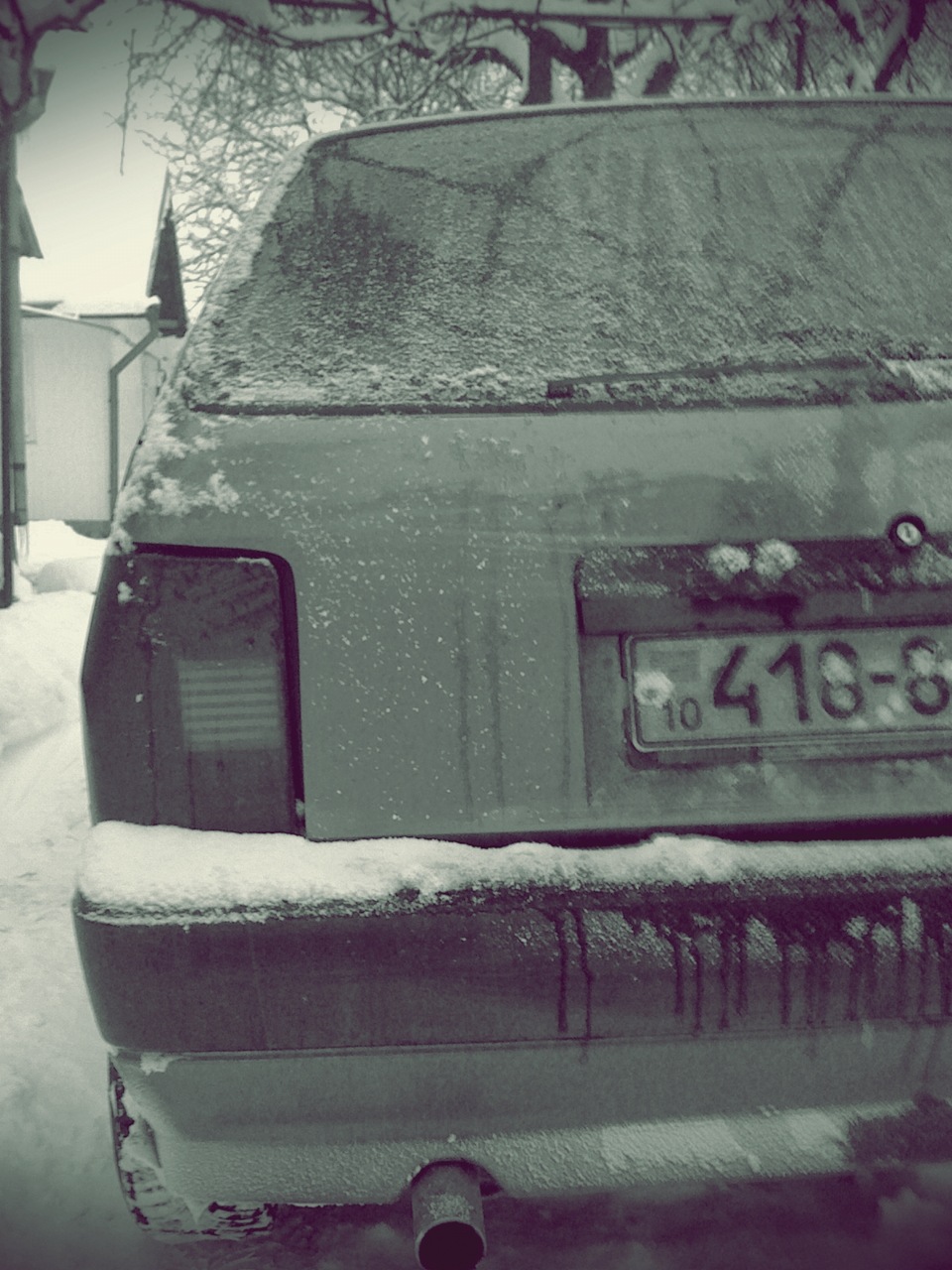10.12.2012 Дорвався до пари брудних фоток 1