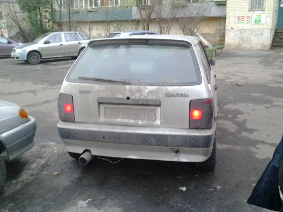 Фото торпеди та додаткових фар. 3