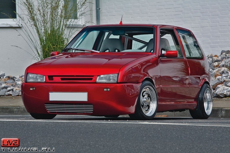 Тюнінг Fiat Uno :Turbo Джерело: © Live-Tuning.ru 1
