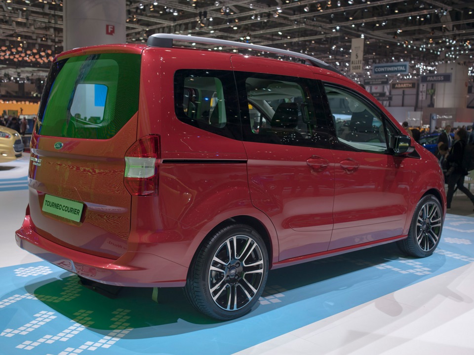 Вен Ford Tourneo Courier надійде у продаж навесні 2014 року 2
