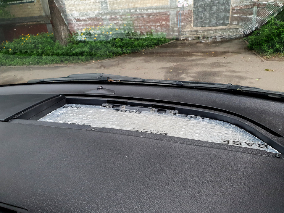 Віброізоляція бардачка торпеди, стійок 1