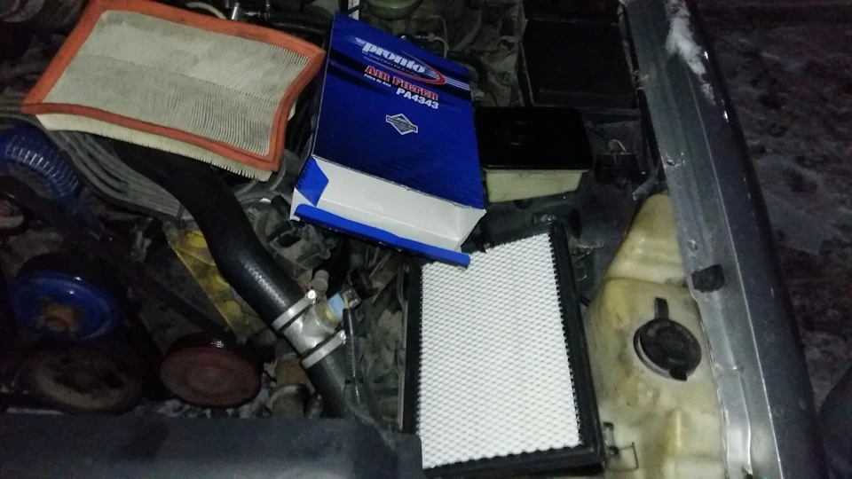 36. Фільтр та Витратомір повітря (Air Flow Sensor)