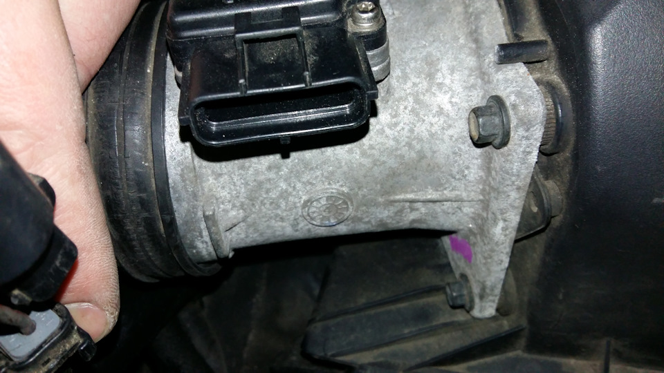 36. Фільтр та Витратомір повітря (Air Flow Sensor) 5