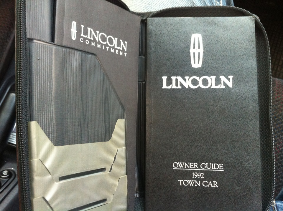 Посібник власника Lincoln Town Car 1