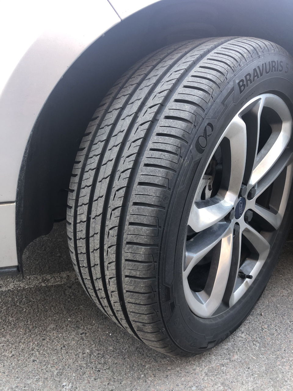 На лето Barum Bravuris — 255/50 R20 2