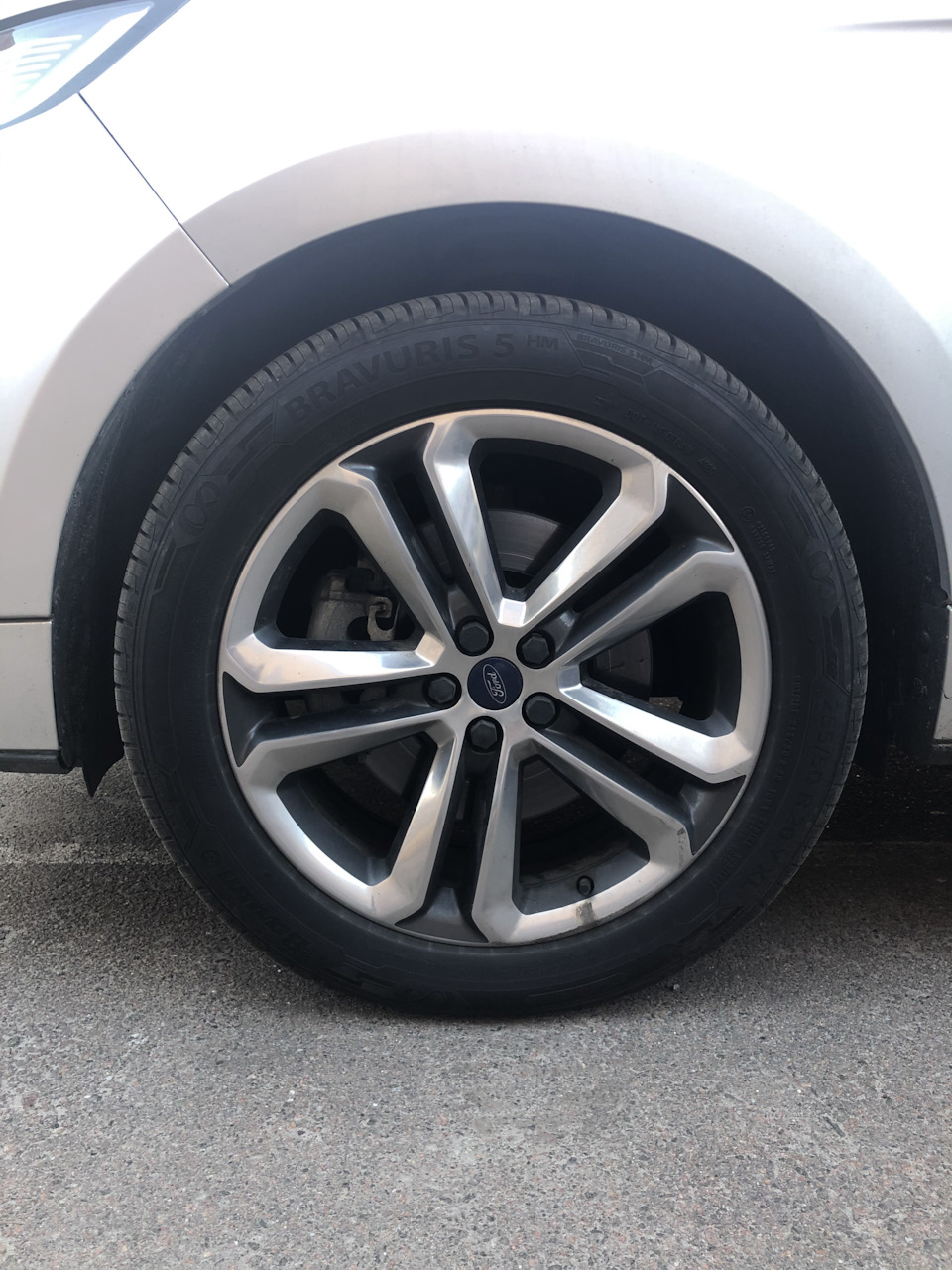 На лето Barum Bravuris — 255/50 R20 1