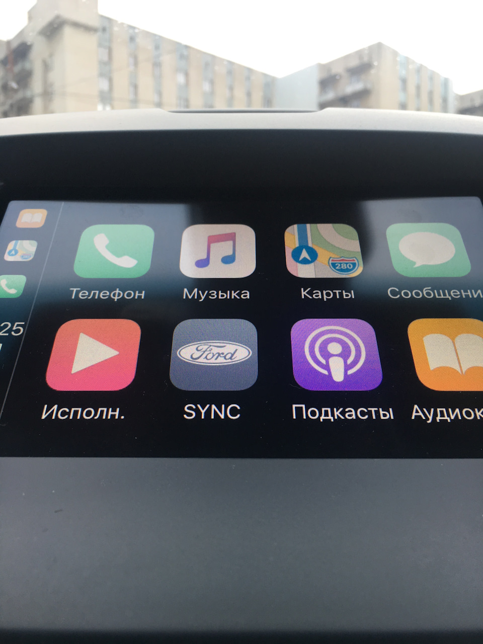 Заміна USB Hub-a Apple Car Play 5