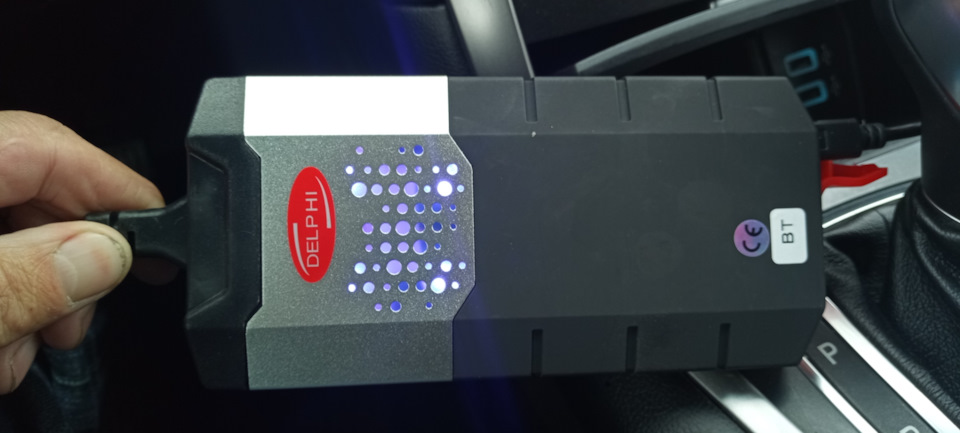 10. Сканер Delphi DS150E 1