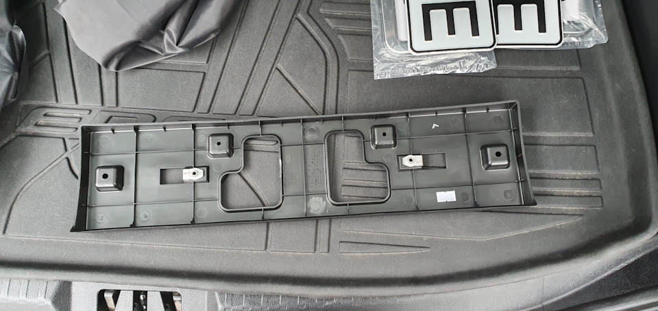 Подіум для номерного знаку LACETTI Style 5