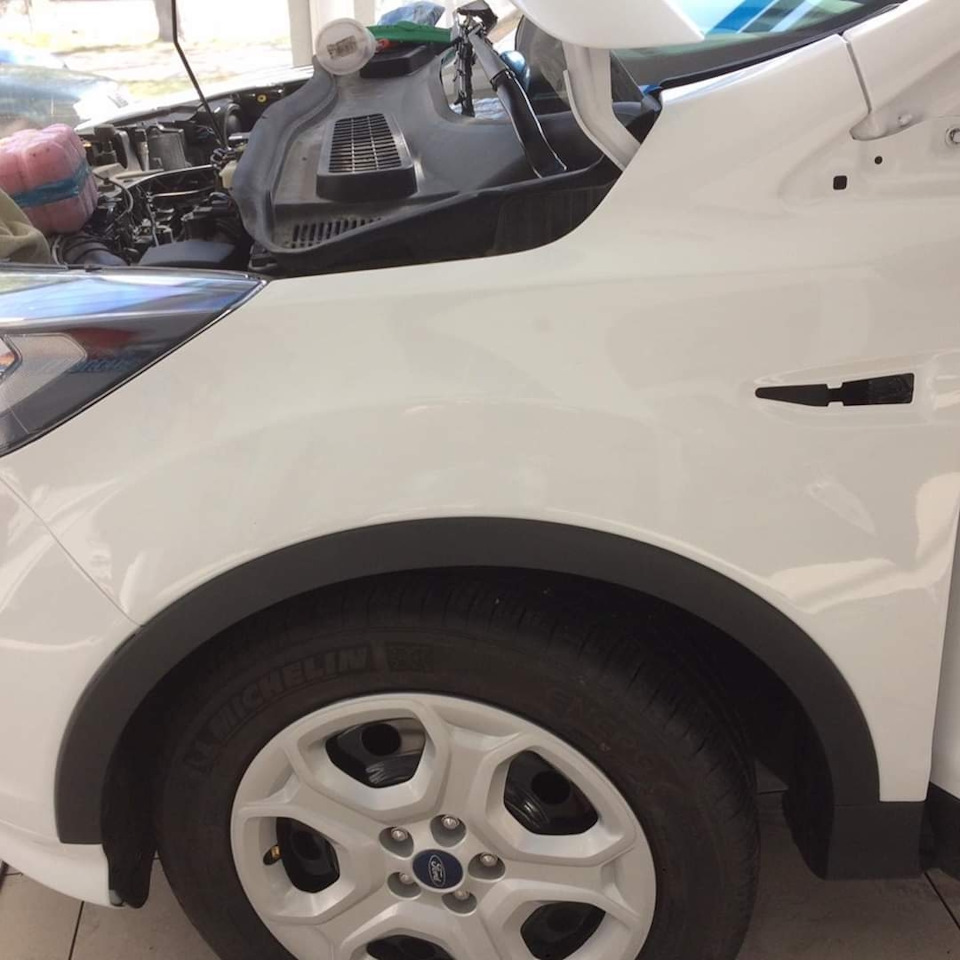 Захист авто поліуретановою плівкою Suntek Ultra 5