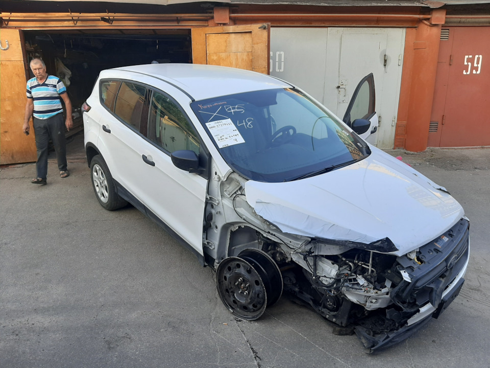 Приехал мой Escape 3