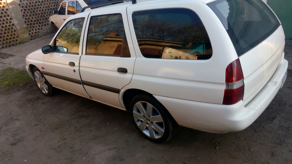 Диски Ford R16 6,5j et 52 1