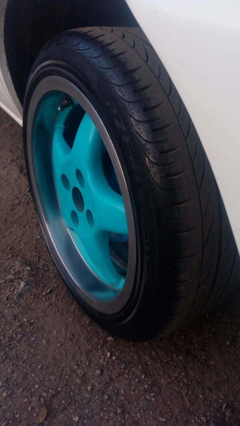 Pirelli pzero nero 195/45 r16 2