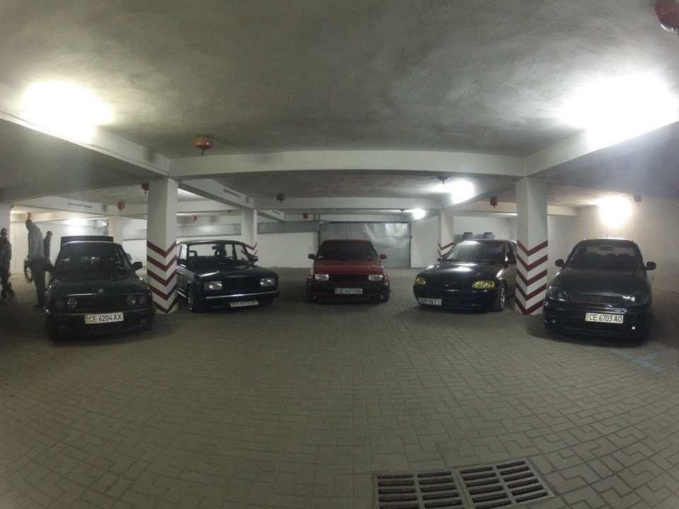 Низькі авто у Чернівцях… 2