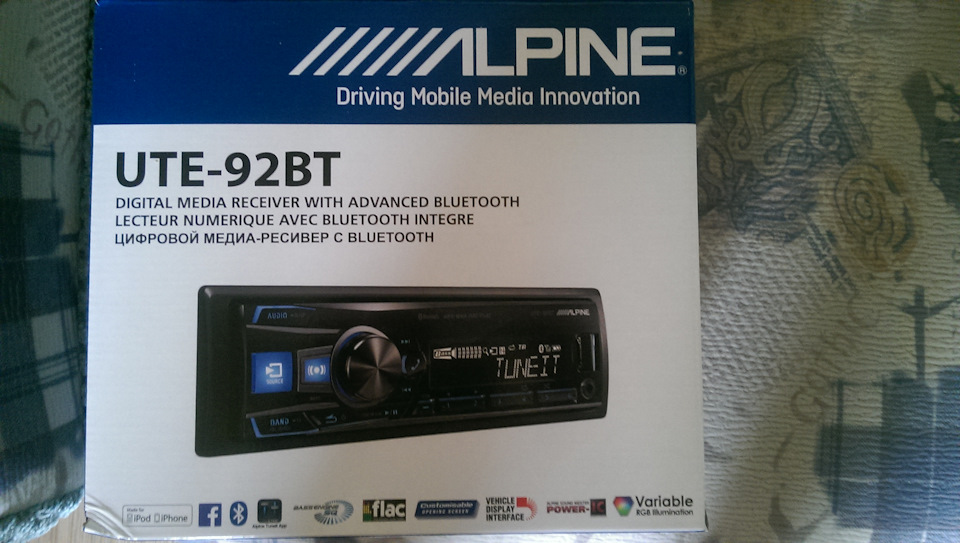 Нова голова - Alpine UTE-92BT 2