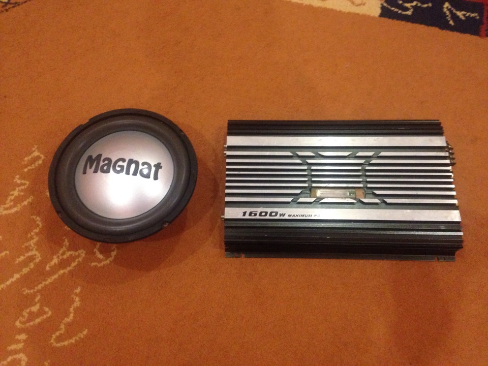 Музика. Частина 2. Підсилювач 1600w Maximum Power та Сабвуфер Magnat 500w 1