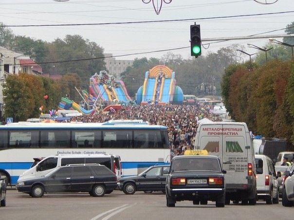VII МІЖНАРОДНИЙ ФЕСТИВАЛЬ ДЕРУНІВ 1
