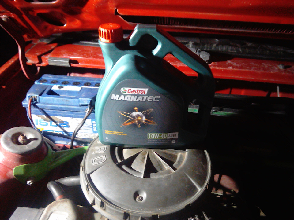 Заміна масла на 61 345 км. Castrol Magnatec 10W-40. 1