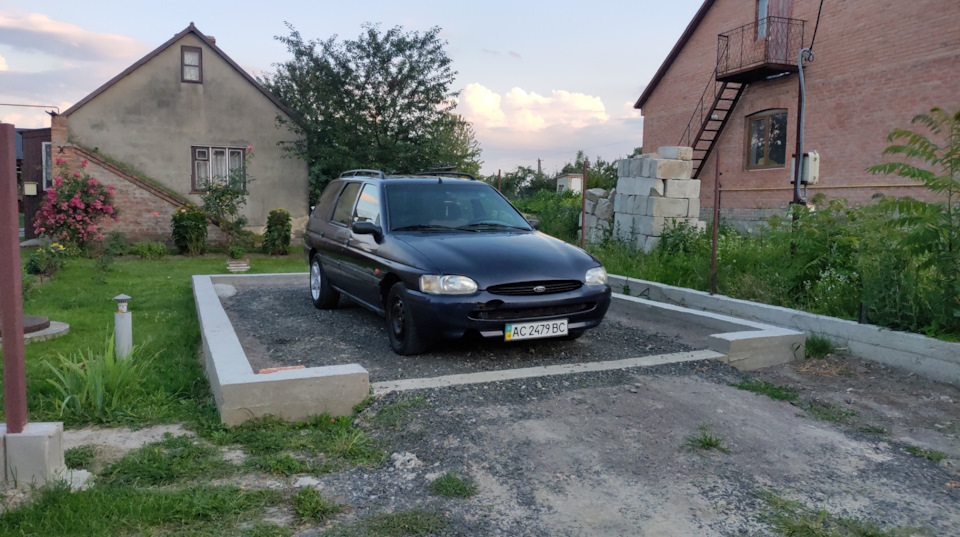 Примірявши нові тапки 3