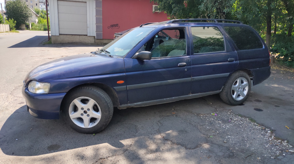 Примірявши нові тапки 1