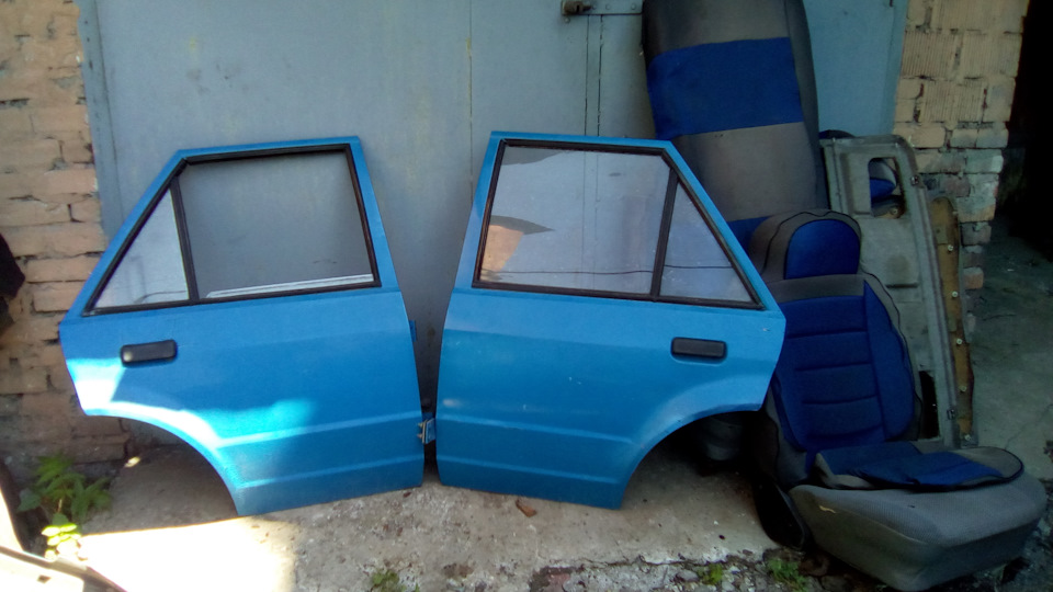 продам частини кузова, форд ескорт 1