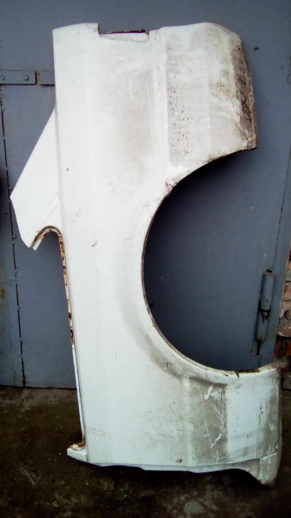 продам крила форд ескорт мк 4 4
