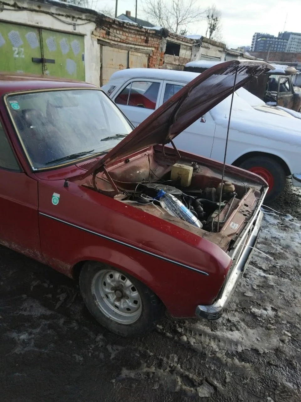 Ескорту бути.