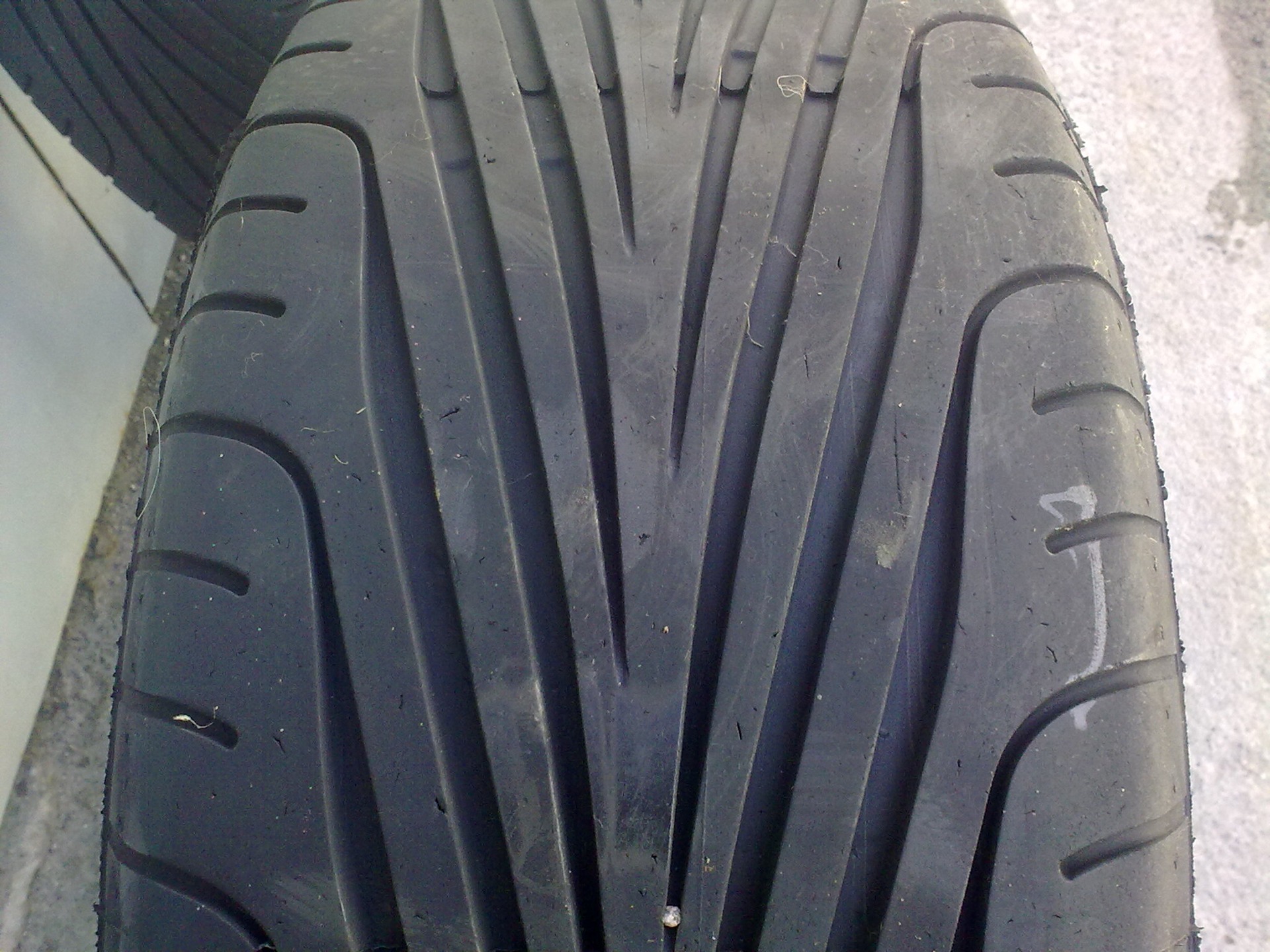 Літня гума GoodYear Eagle F1 GS-D3 1