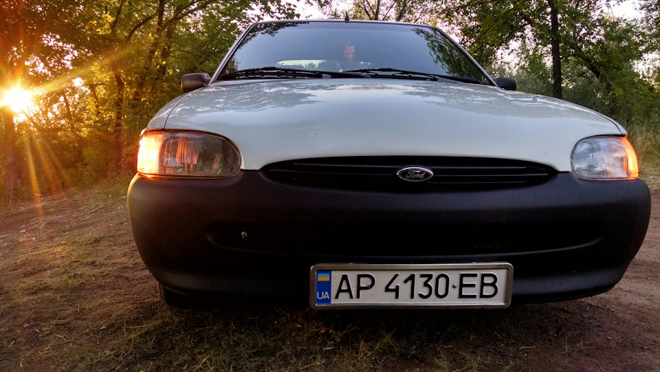 Ford Escort American Style 1