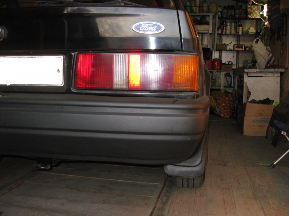Фото FORD Escort 1
