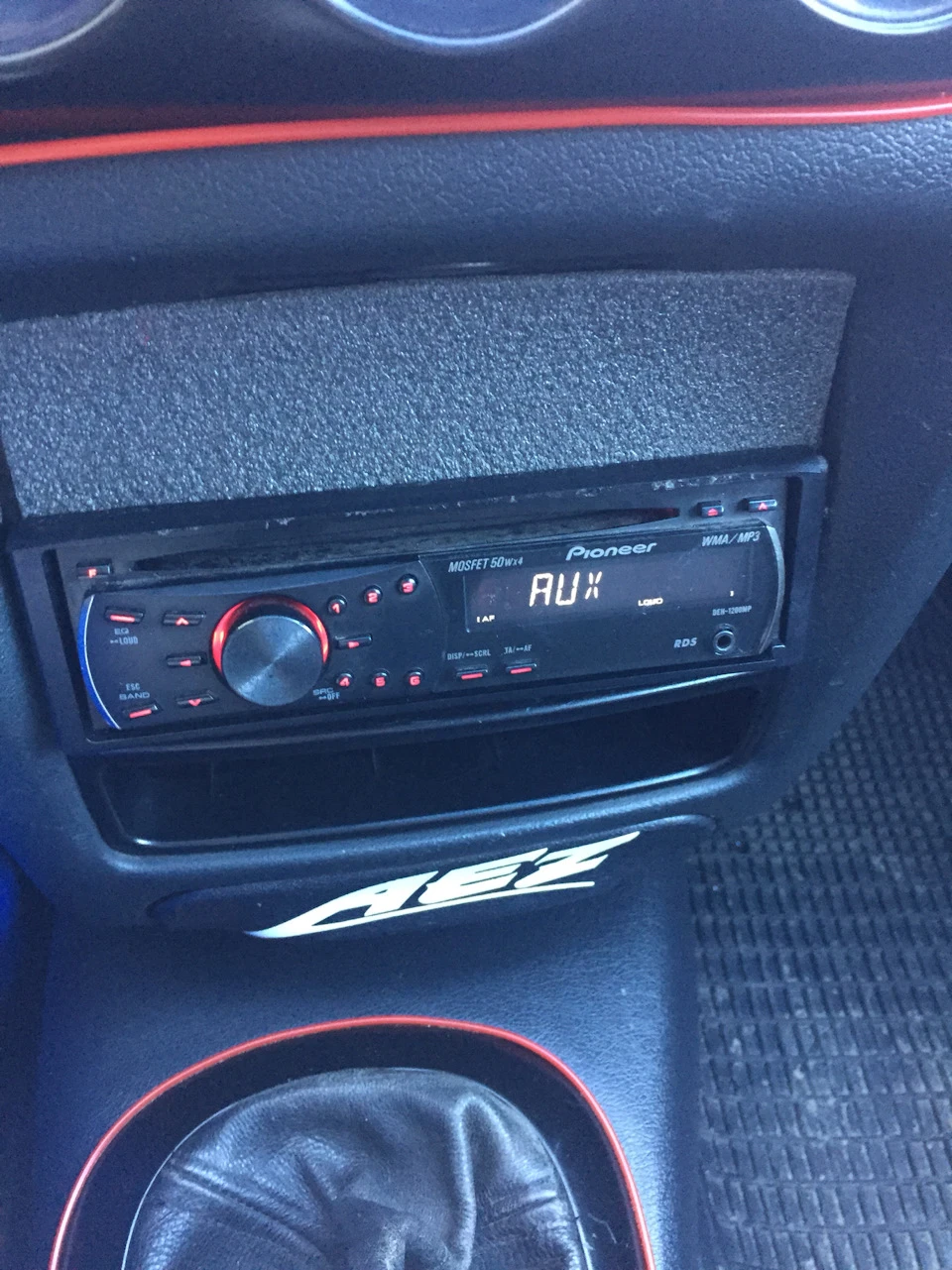 JVC, JBL