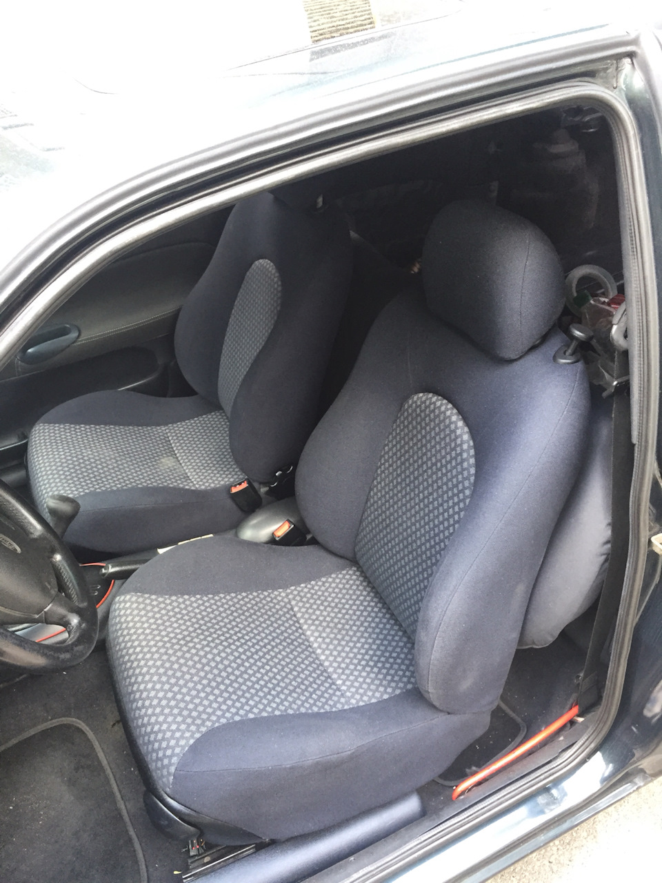 Сидіння Ford Puma 2