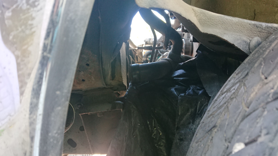 Промивання радіаторів ОЖ та кондиціонера. Вакуумні трубки повного приводу. 4
