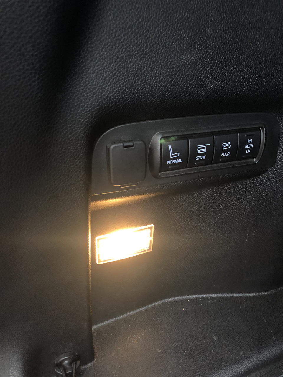 LED в салон 4