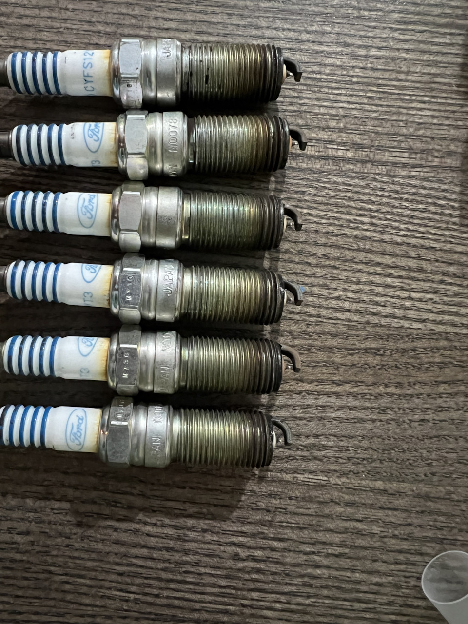 Заміна свічок та втулок заднього стабілізатора 1