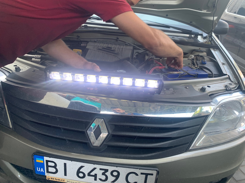 Лінзована LED балка в бампер 3
