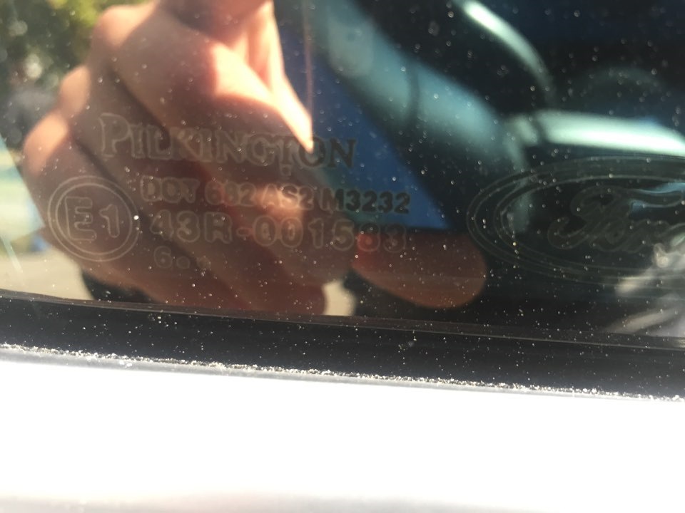 Як і обіцяв підтвердження оригінальності походження люка на моєму автомобілі 1