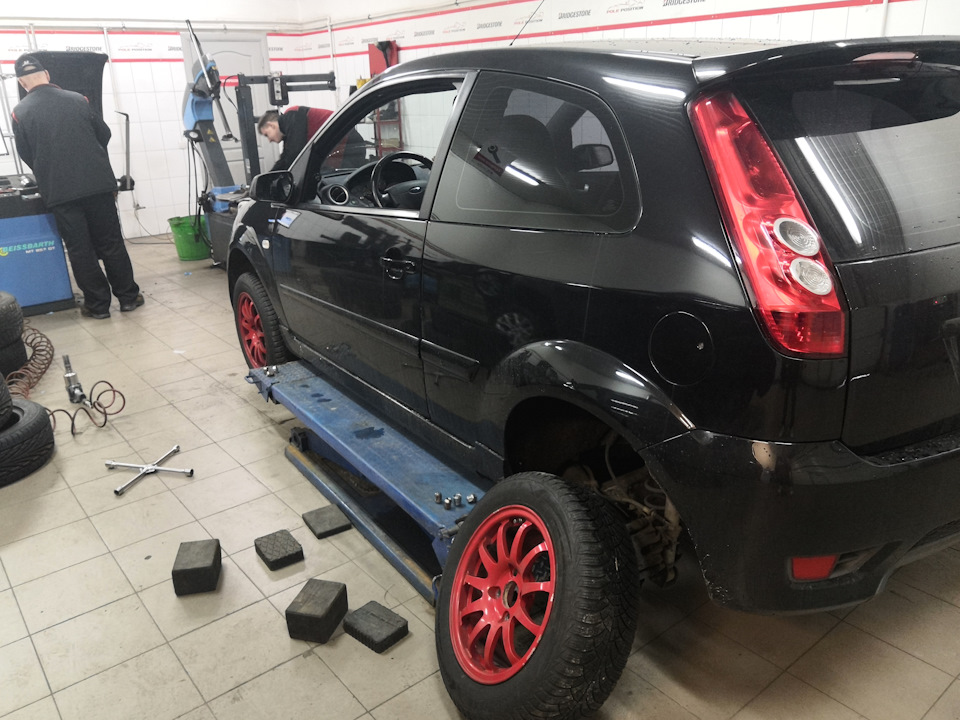 Toyo Proxes T1R (205/55R15 88V) або нові кроси:) 2