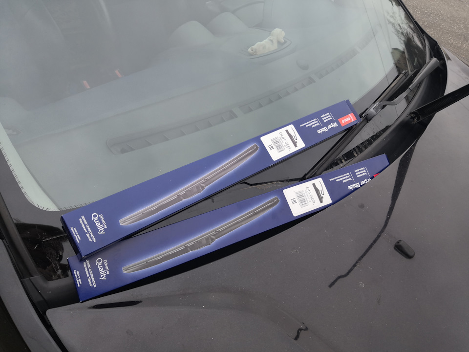 Заміна безкаркасних двірників на гібридні Denso Wiper Blade. 3